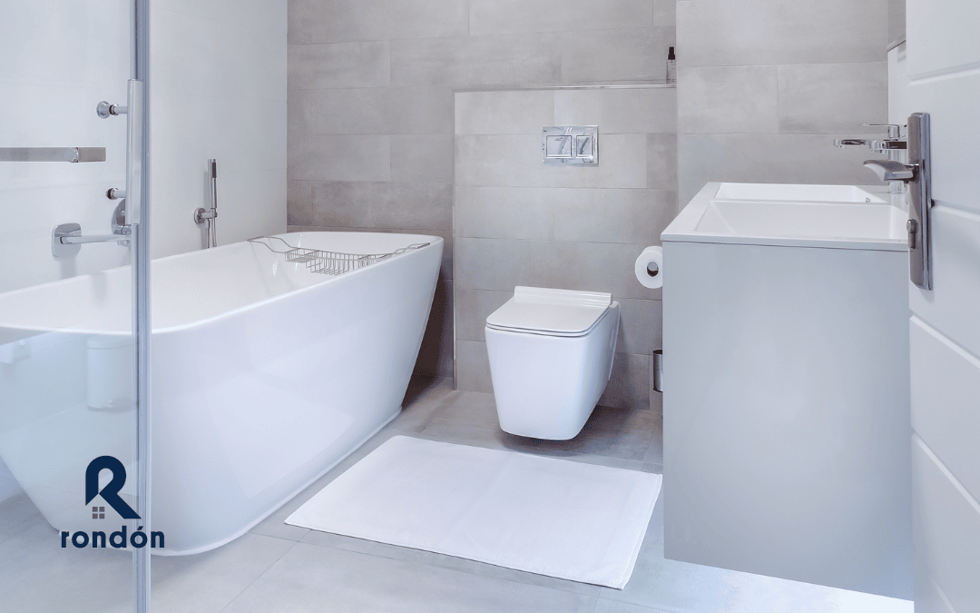 muebles flotantes en los baños pequeños