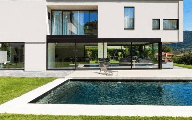 Piscina en blanco para el Verano