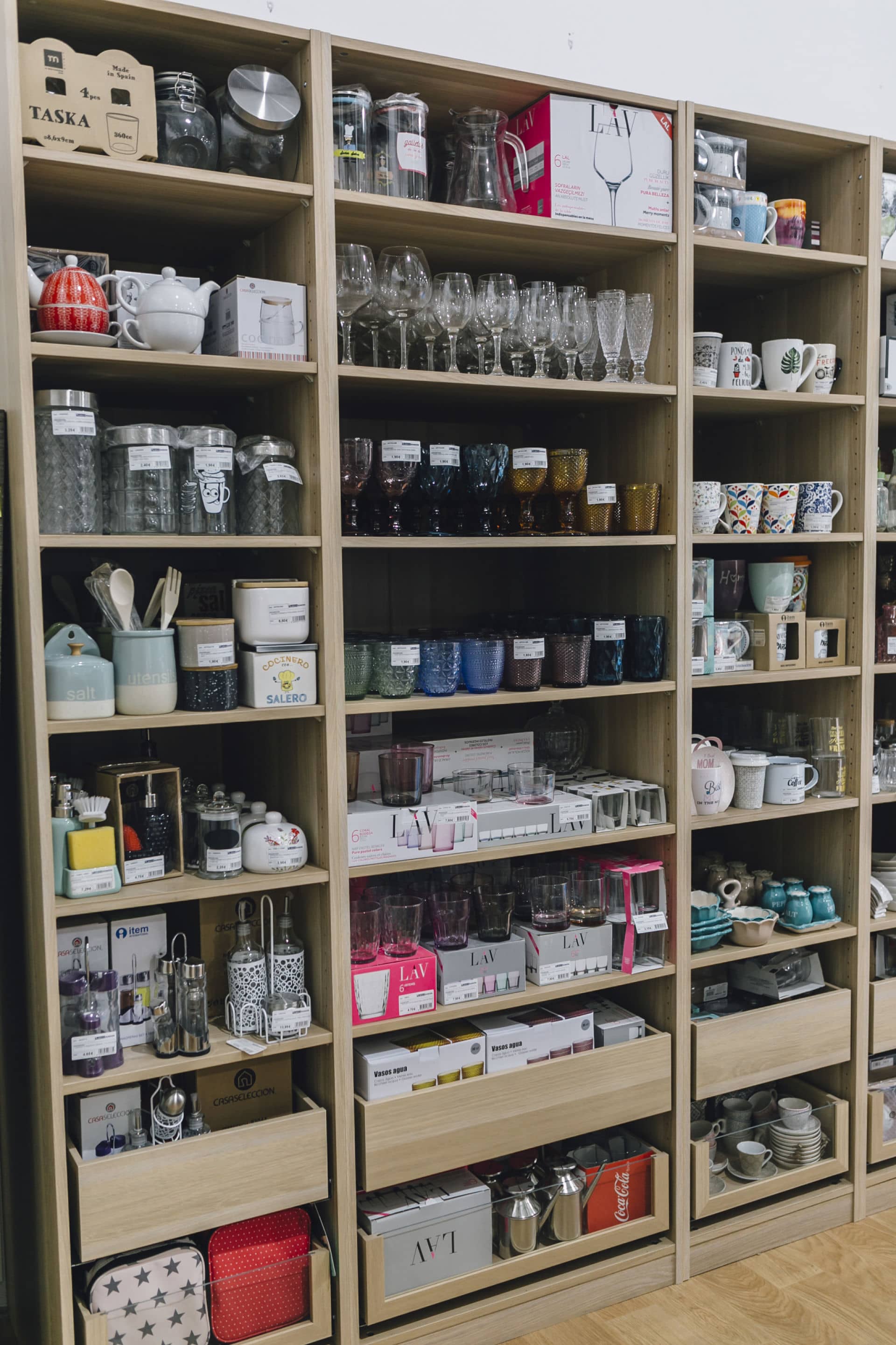 Tienda de Bricolaje Cantillana (Vasos, jarras, cocina)