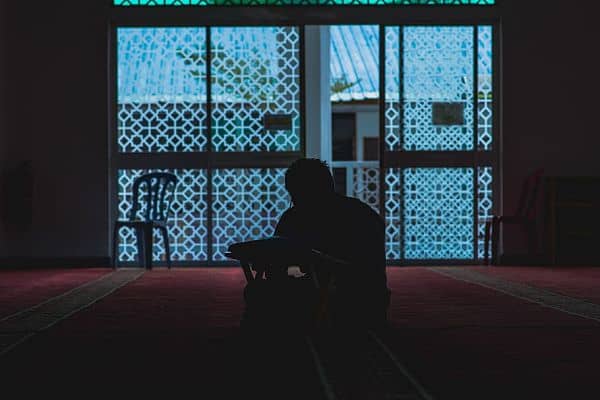 De aislante acústico.